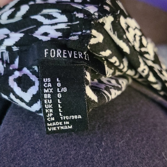 Forever 21 romper - Picture 3 of 3